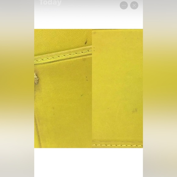 Salvatore Ferragam Wallet - Picture 5 of 8